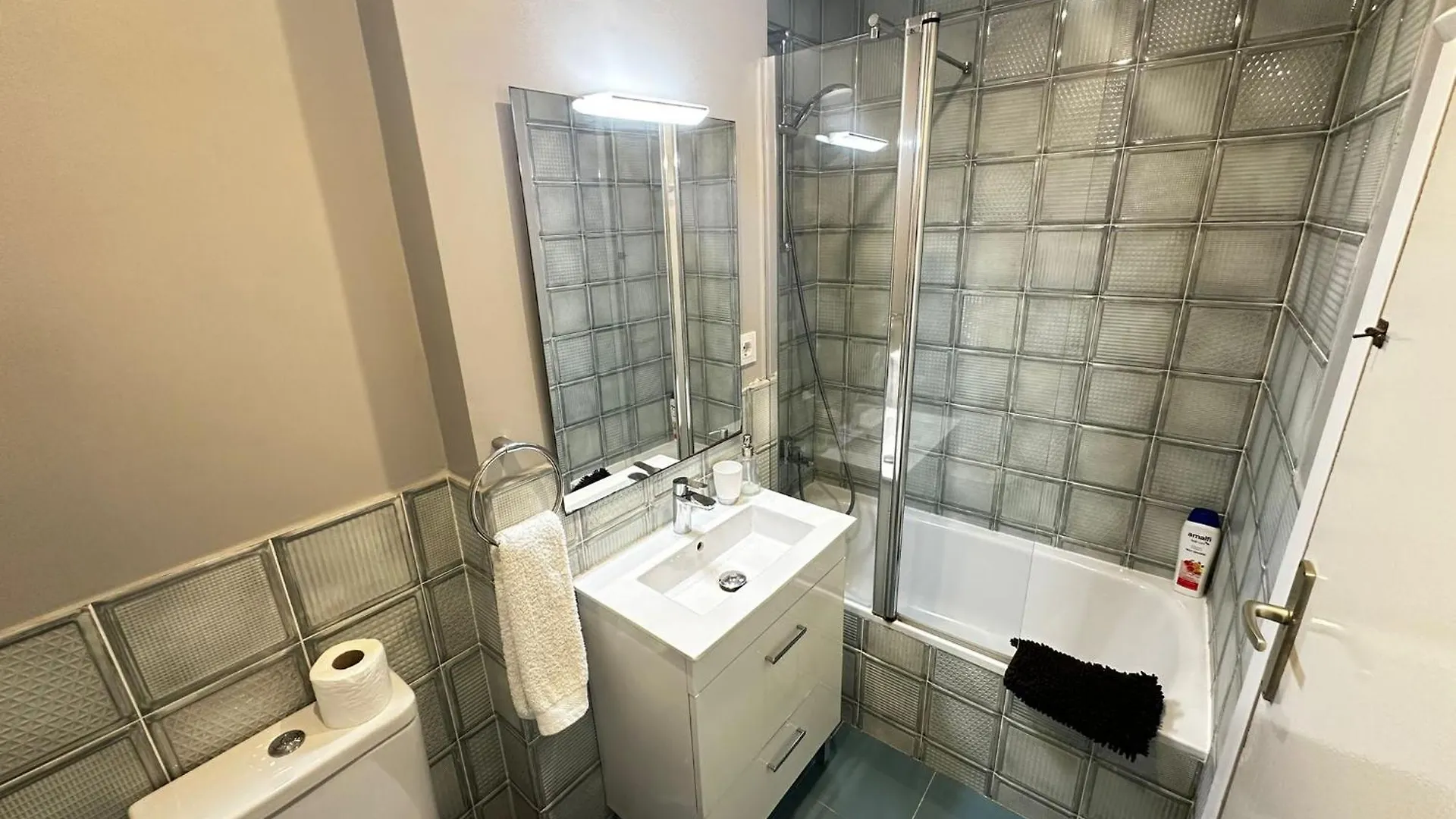 Bed & Breakfast Alojamiento Sepulveds Barcelona